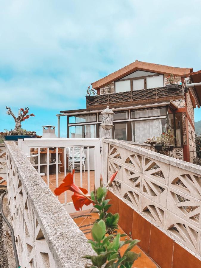 With Huge Deck Nestled In Marvelous Gardens - Nidos * La Orotava